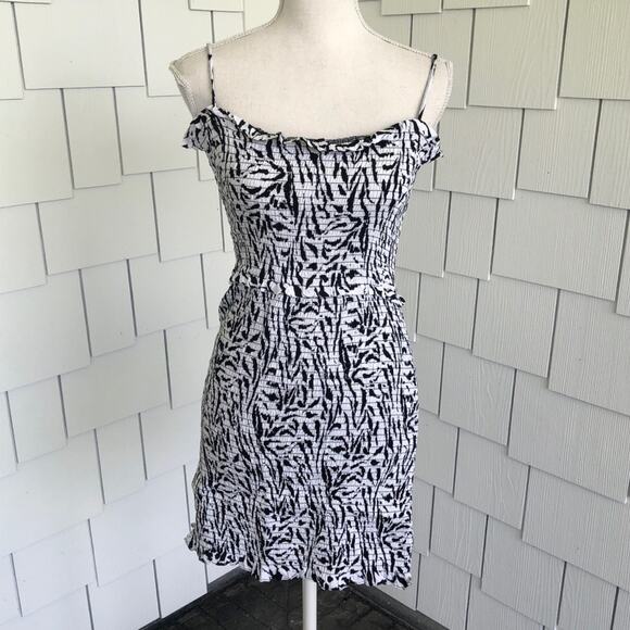 AFRM Women's Black/White Zebra Print Sleeveless Isla Smocked Mini Dress sz M - Picture 1 of 7